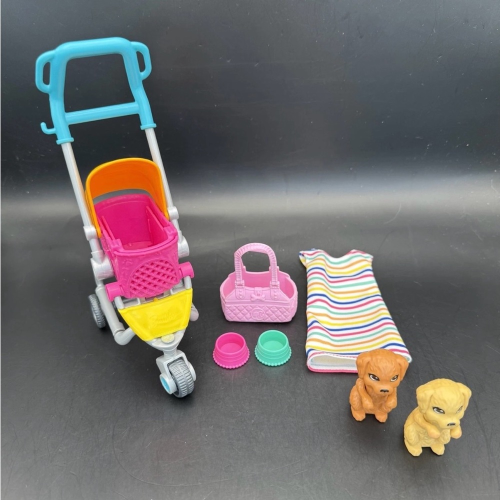 2019 Mattel Barbie Stroll 'N Play Pups Playset Expandable Stroller & Dogs